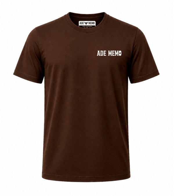 CAMISETA ADE MEMO SIGNATURE - Detalhe